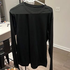 Lululemon long sleeve train shirt L